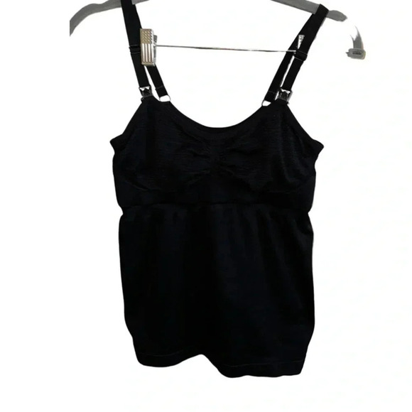 Kindred Bravely Sublime® Hands-Free Pumping & Nursing Tank Black Size Medium - Picture 3 of 6
